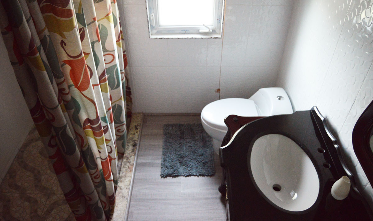 Two Queen Beds In Private Villa #2 - Image 4